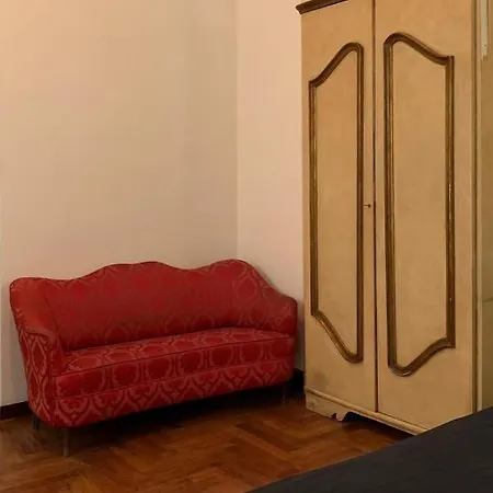 Nabi Chiaja Lägenhet *